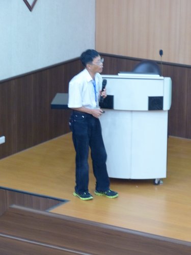兩岸 - 300.jpg
